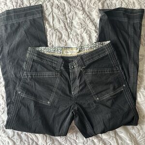 Low Rise Aventura Black Pants w/ White Stitching